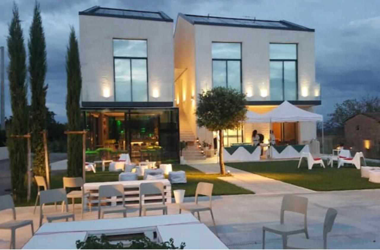 Loft A Montepulciano Sopra Birrificio Artigianale Lägenhet Abbadia a Isola Exteriör bild